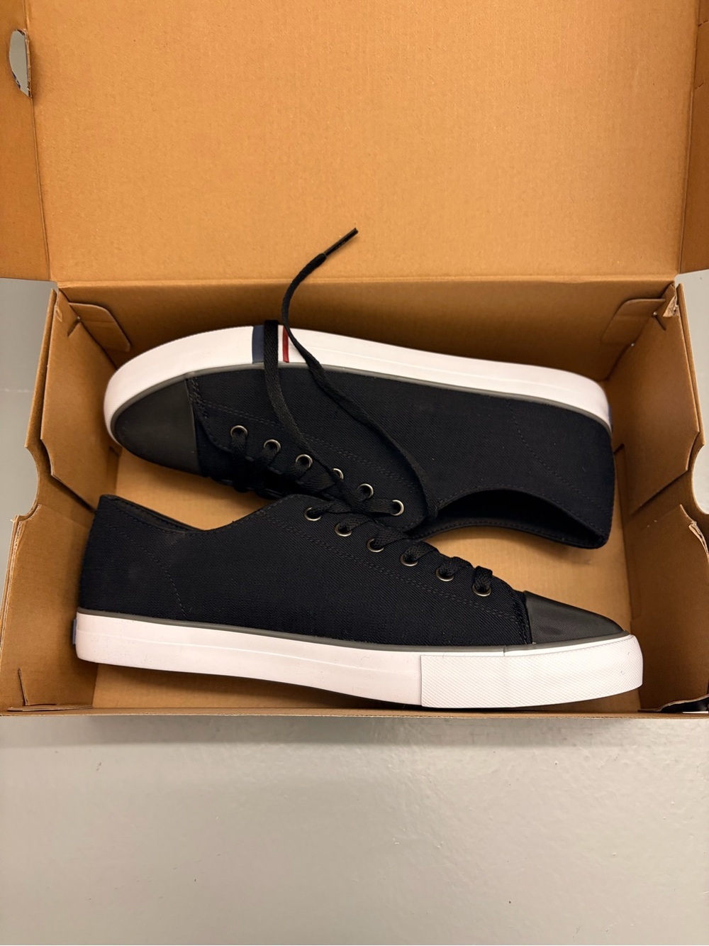 Ben Sherman Black Low-Top Canvas Sneakers - Picture 5 of 8